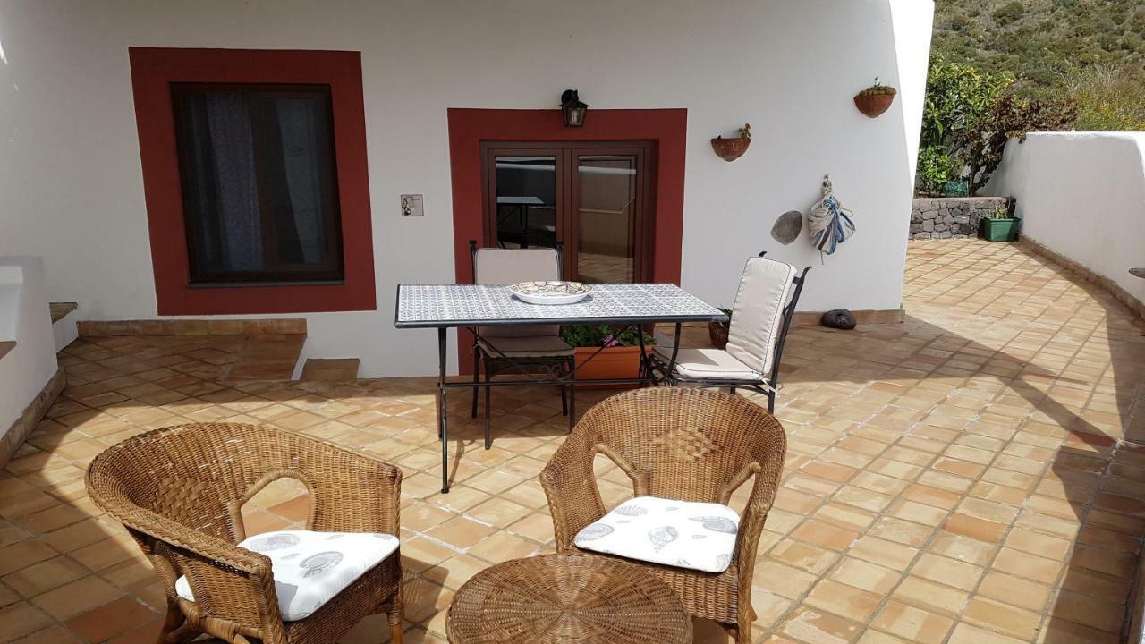 Case Vacanze Marina Longo Santa Marina Salina Exterior photo